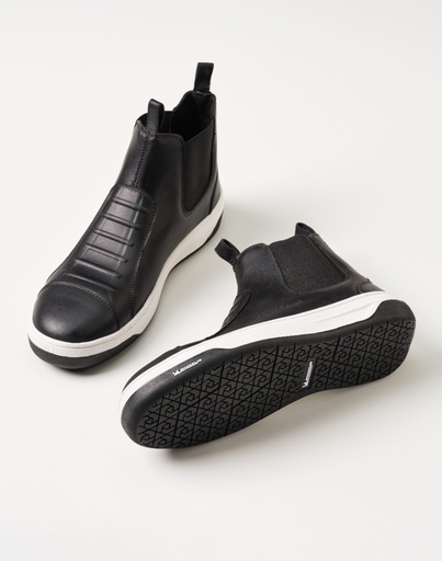 Chaud Devant MX Pro Magister Mid Black Footwear