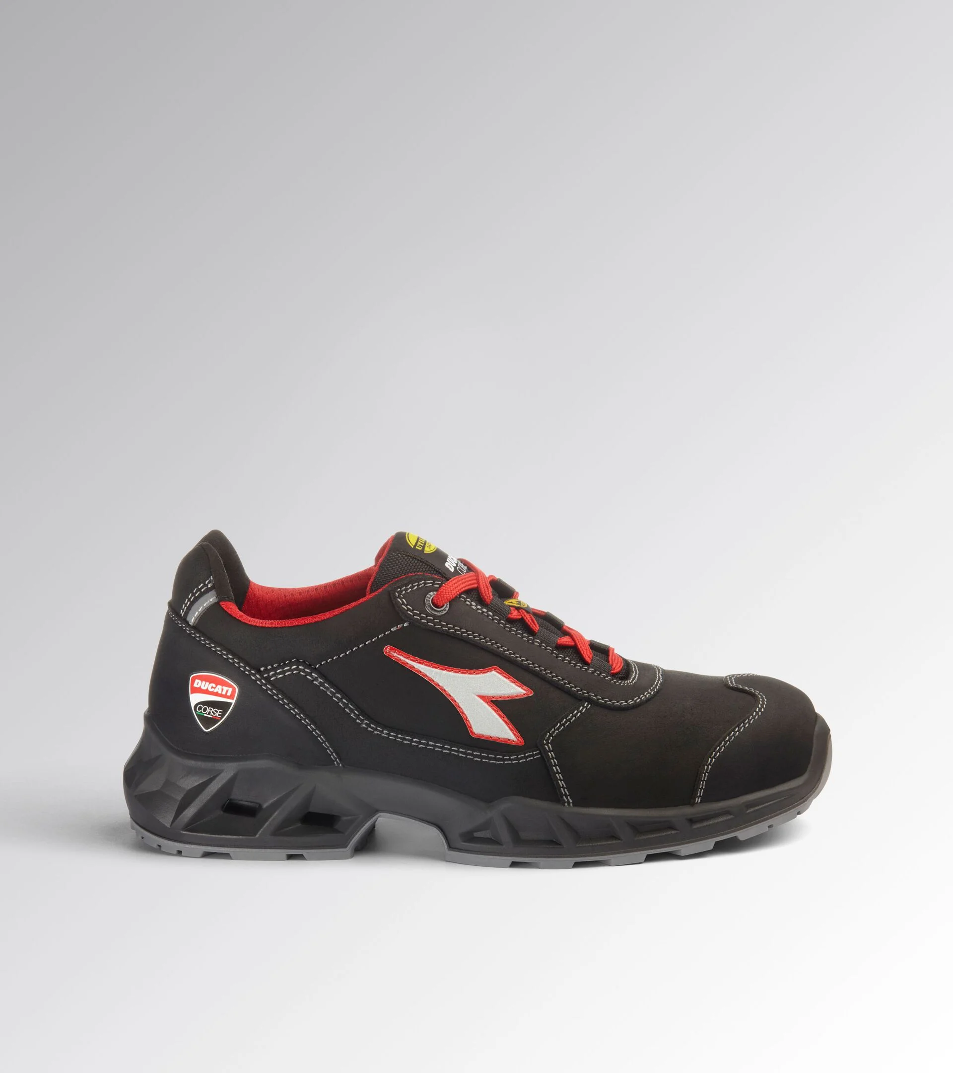 Diadora Shark Engine Low S3S Fo Sr Esd Black Red Werkschoenen
